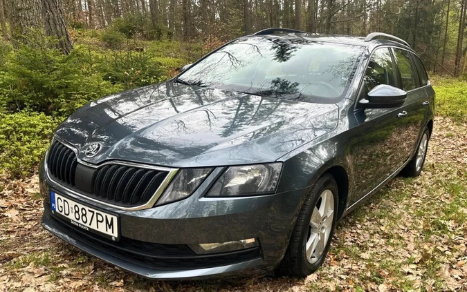 Skoda Octavia cena 55350 przebieg: 180130, rok produkcji 2017 z Orzesze małe 37